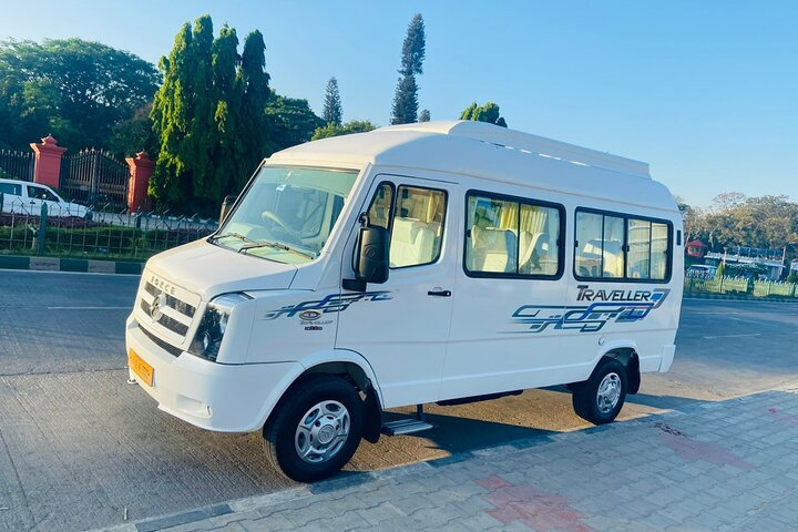 New Delhi to Agra One Way Private Transfer with Driver - Photo 1 of 8