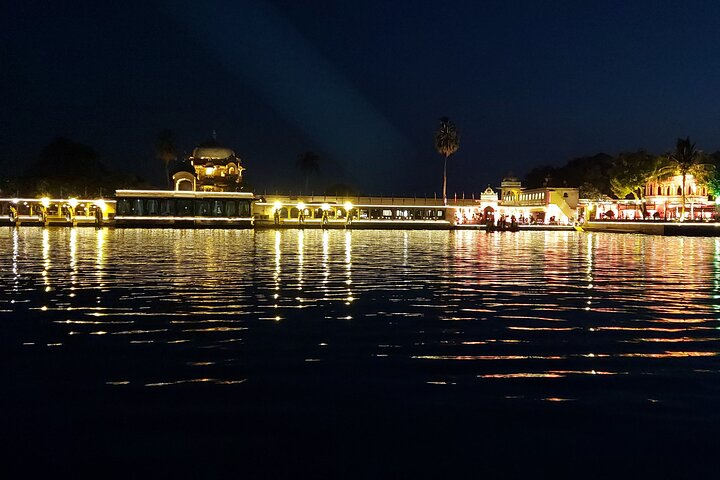 JAGMANDIR ISLAND UDAIPUR