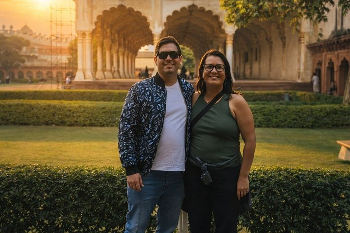 Overnight stay Taj Mahal and Agra Fort tour from Pune - Photo 1 of 14