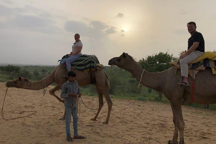 Camel Tour
