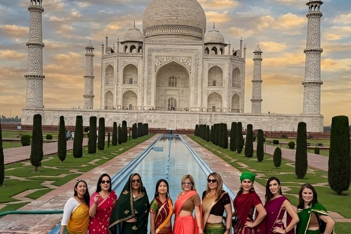 Pre-Wedding photoshoot at Taj - Photo 1 of 15