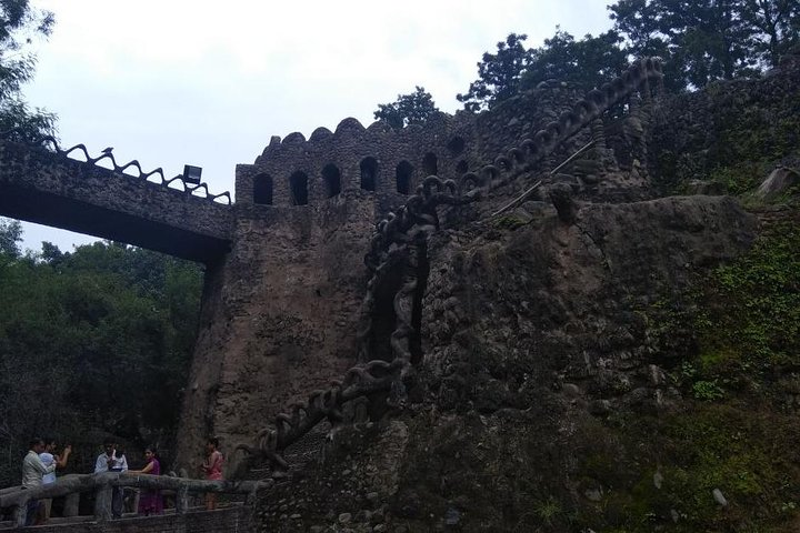 Private Chandigarh Sightseeing City Tour - Photo 1 of 6