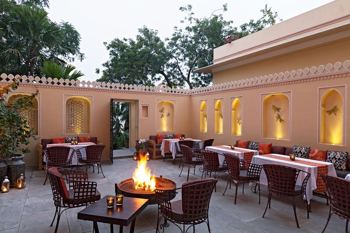 Cooking with royalty in Jaipur in a beautiful courtyard