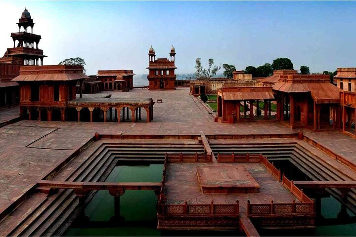 Private Excursion Tour to Fatehpur Sikri from Agra with Visit to Mehtab Bagh - Photo 1 of 11
