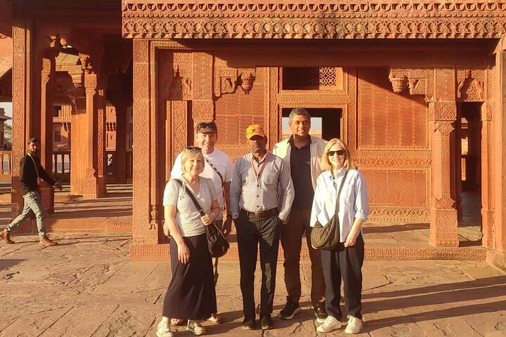 Half Day sightseeing to Fatehpur Sikri with Licensed guide - Photo 1 of 15