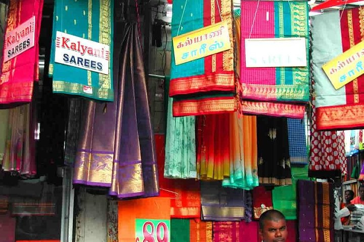 Full Day Customized Delhi Shopping Tour With Shopping Consultant - Photo 1 of 10