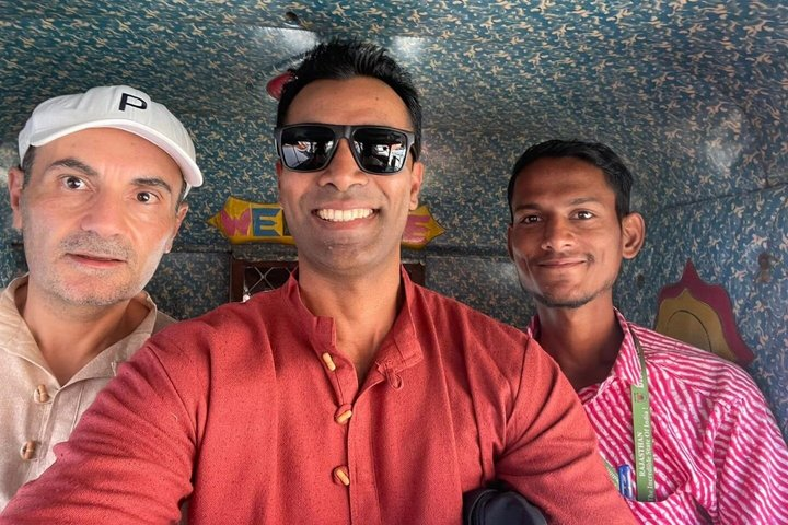 Jaipur Full-Day Private Tour by Car or Tuk-Tuk with Local Guide - Photo 1 of 16