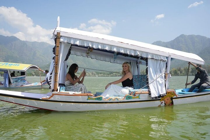 Private Kashmir Family 7-Day Tour - Photo 1 of 9