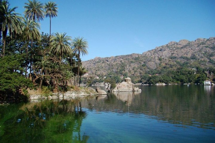 Private One Way Transfer From Mount Abu To Ahmedabad in AC Vehicle - Photo 1 of 6