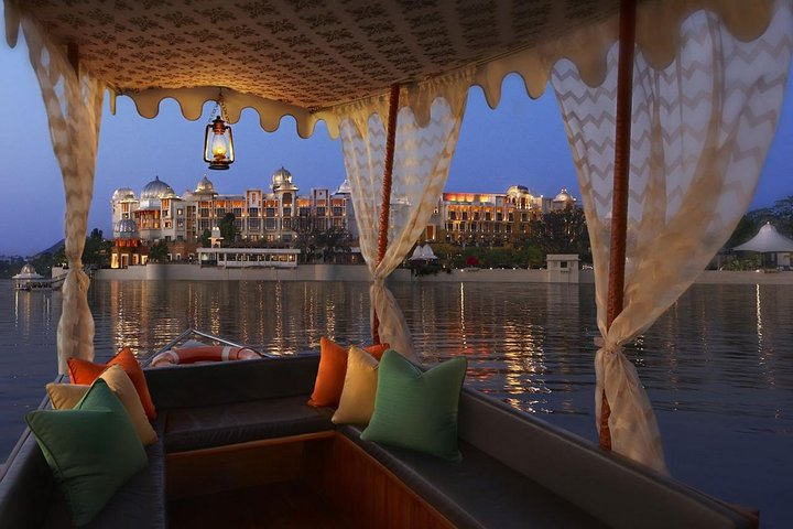 Private One Way Transfer From Mount Abu To Udaipur in AC Vehicle - Photo 1 of 7