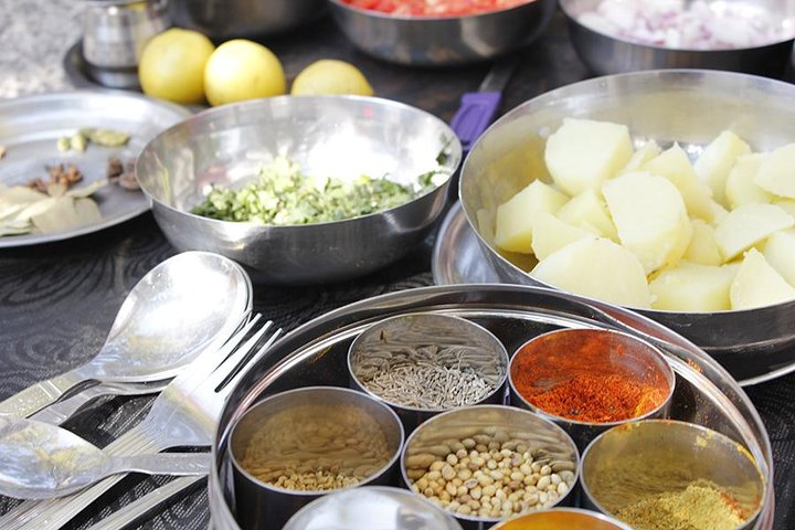 Private Rajasthani Spice Market Visit and Cooking Class in Jaipur - Photo 1 of 7