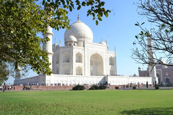From Delhi : Sunrise Taj Mahal and Agra Fort with Jaipur Transfer - Photo 1 of 17