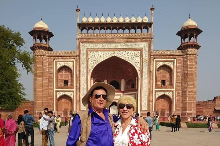 Varanasi: Half-Day Tour with Boat Ride & Traditional Breakfast - Photo 1 of 6