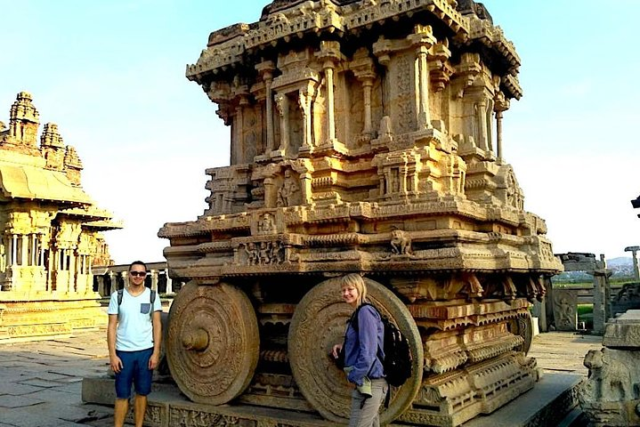 The stone chariot at Hampi