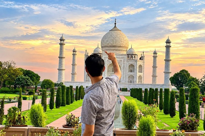 Taj Mahal and Agra Day Trip by Car from Delhi with 5 Star Lunch - Photo 1 of 21