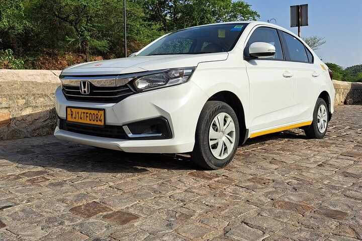 From Jaipur: Private Transfers Cab To Sawai Madhopur Hotel drop - Photo 1 of 4