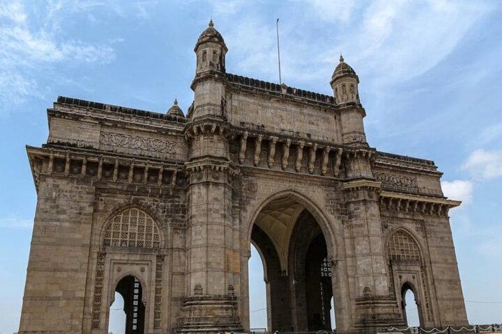 Romantic Escape in Mumbai - Photo 1 of 7