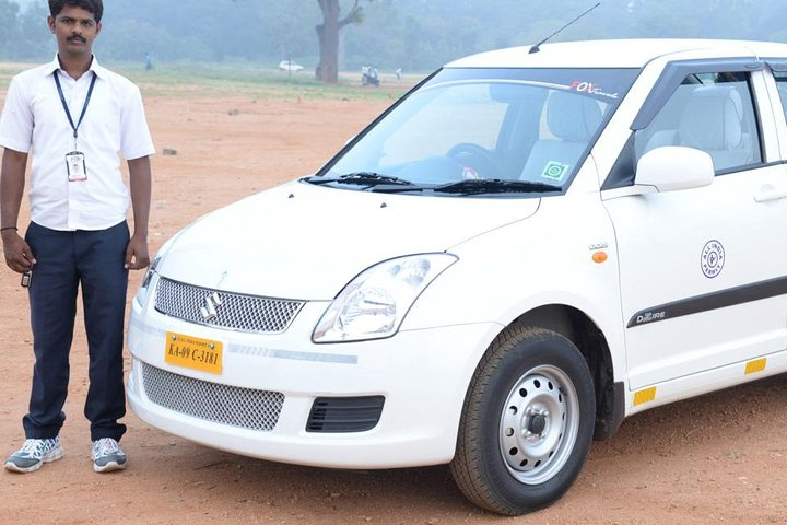 Round trip Airport to Hotel to Airport transfers - Photo 1 of 2