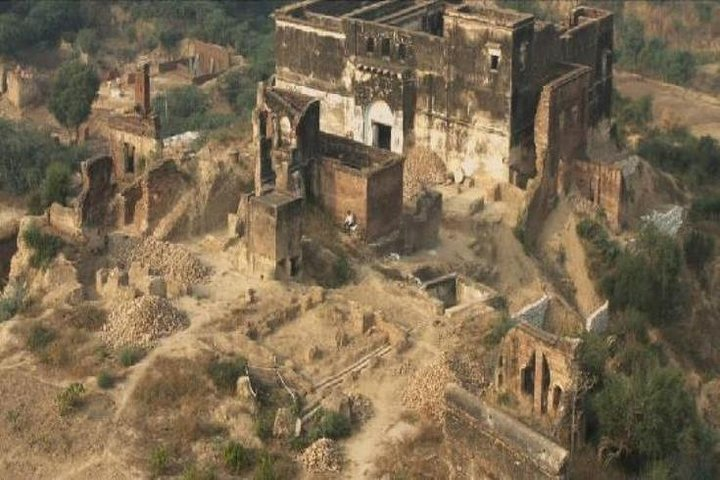 Same Day Excursion To Etawah & Quila Pratap From Agra - Photo 1 of 6
