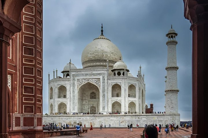 Taj Mahal Tour from Noida International Airport / Jewar Airport - Photo 1 of 8