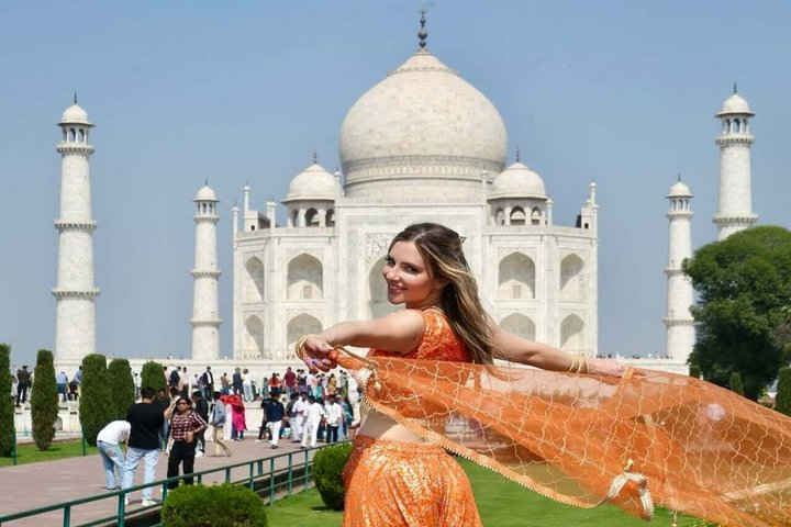 1 Day Taj Mahal Sunrise Tour from Agra with Fatehpur Sikri - Photo 1 of 25