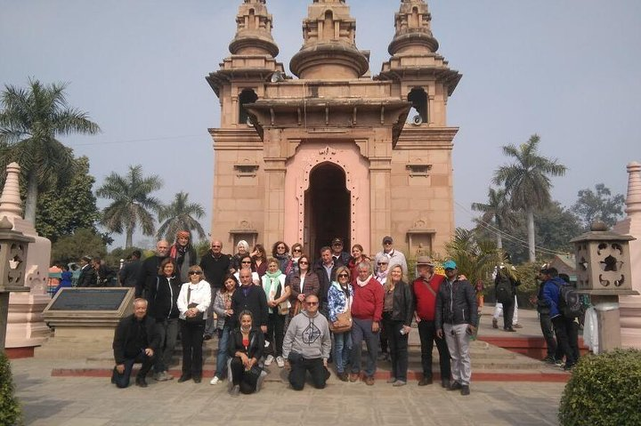 Sarnath, the place of first ceremon of Budhha. - Photo 1 of 14