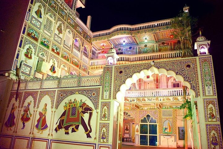 Shekhawati haveli with fresco