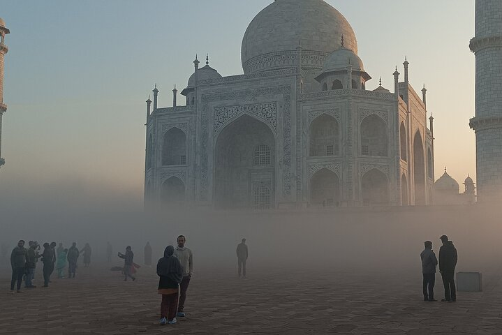 Skip The Line - Sunrise View Of Tajmahal From Delhi By Car - Photo 1 of 25