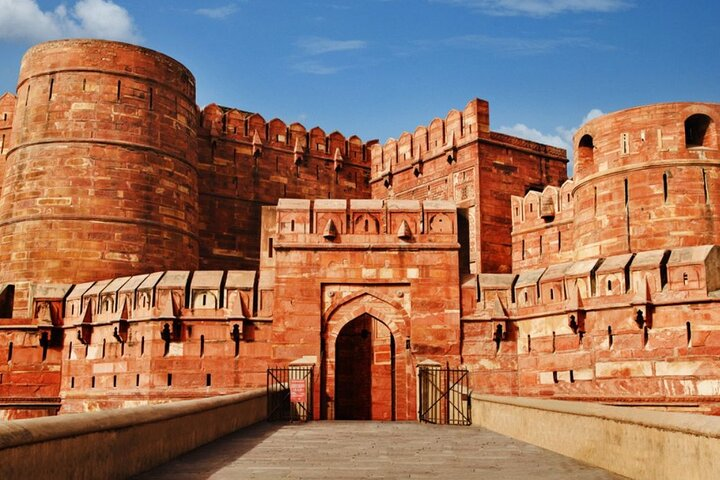 From Delhi : Luxury Taj Mahal Tour By Luxury Car- All Inclusive - Photo 1 of 9