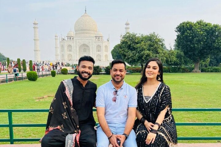 Skip-the-Line Guided Taj Mahal & Agra Fort Tour with Add-ons - Photo 1 of 25