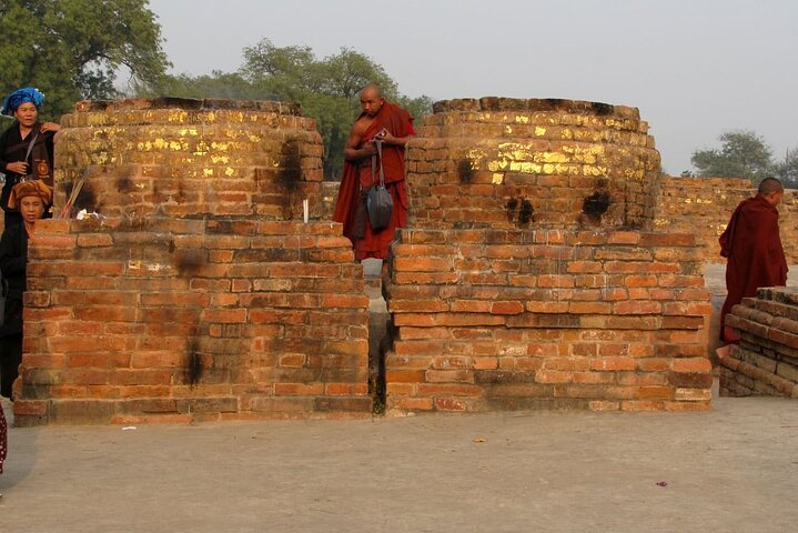 Spiritual Tour (2 Jyotirlinga, Monasteries & Holy Ghats) - Photo 1 of 25