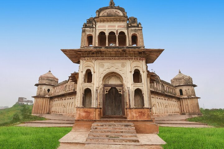 Spiritual Trails of Orchha (2 Hours Guided Temples Walking Tour) - Photo 1 of 6