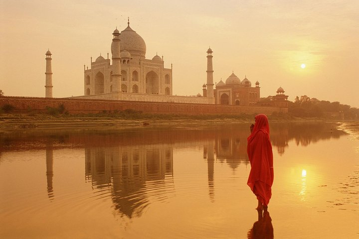 Sunrise at Tajmahal - Same Day Agra Tour From Delhi  - Photo 1 of 12