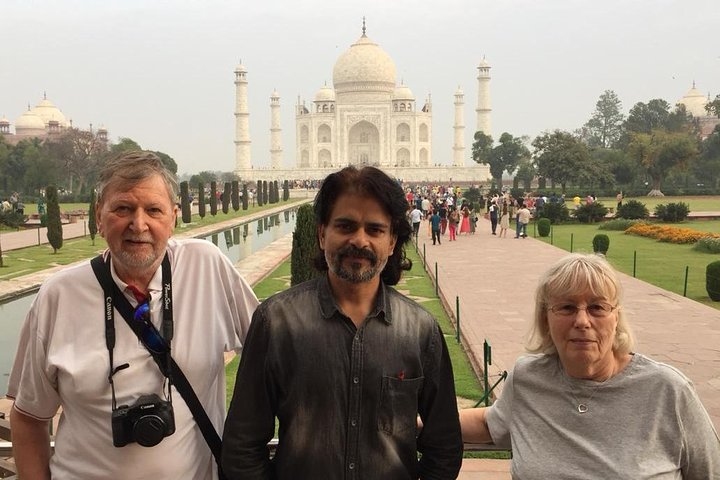 Taj Mahal Day Tour - Photo 1 of 8