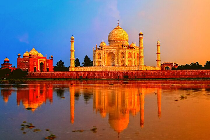 2-Day Private Taj Mahal Sunrise Trip from Mumbai with Flights - Photo 1 of 11