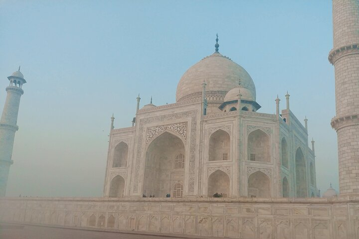 Taj Mahal One Day Private from Delhi Red Fort and medieval market - Photo 1 of 6