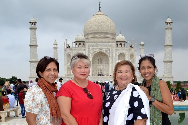 Taj Mahal Group Tour By Private Taj Tour