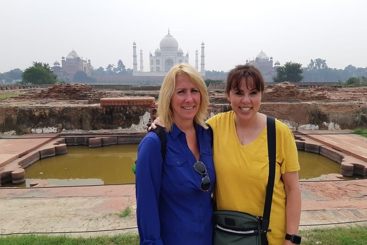 Taj Mahal Tour With Fatehpur Sikri by Shatabdi Express Train - Photo 1 of 10