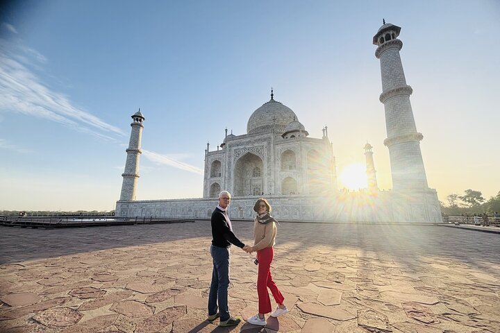 Taj Mahal & Agra Private Tour from Delhi with 5-Star Lunch - Photo 1 of 9