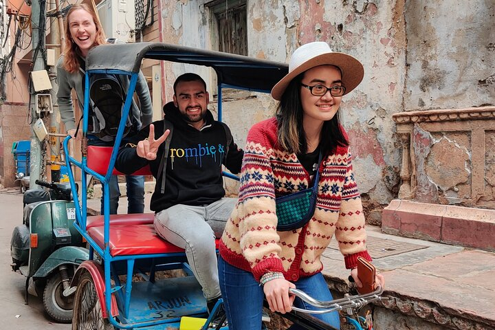 Tour Through Temples, Public Markets and Food in Old Delhi - Photo 1 of 9