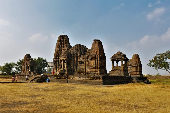Gondeshwar temple