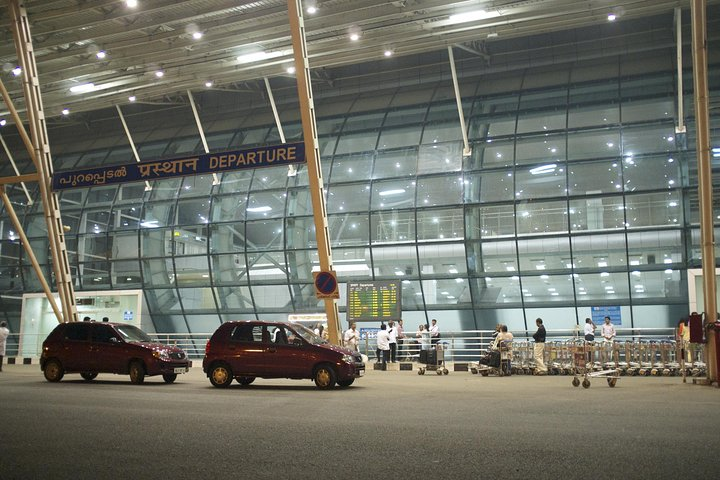 Trivandrum Airport to Trivandrum Hotels