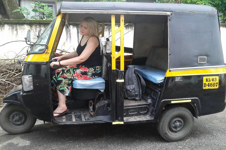 Tuk-Tuk Shopping Tour in Kochi - Spices,Crafts,Silks & Souvenirs - Photo 1 of 14