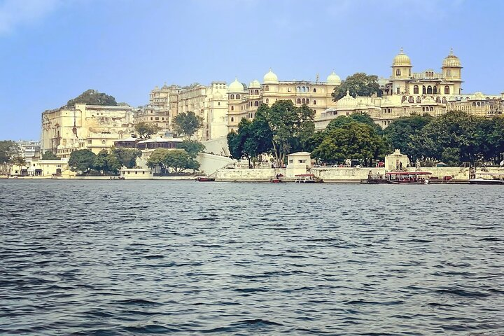 Udaipur City Private Luxury Tour With Guide - Photo 1 of 4