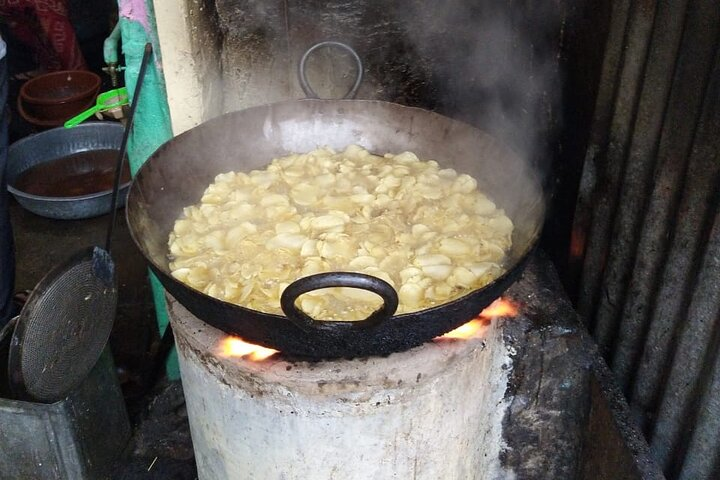 Udaipur Food Walk l Eat Just like a local - Photo 1 of 6