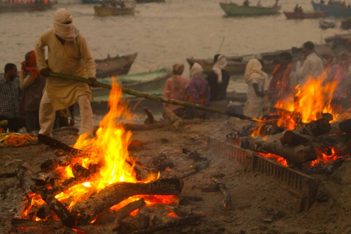 Varanasi Cremation Tour ( Full exploration with Explaination) - Photo 1 of 19