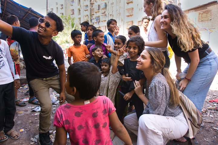 Virtual Real slumdog millionaire slum tour - Photo 1 of 6