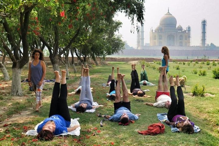 Yoga & Taj
