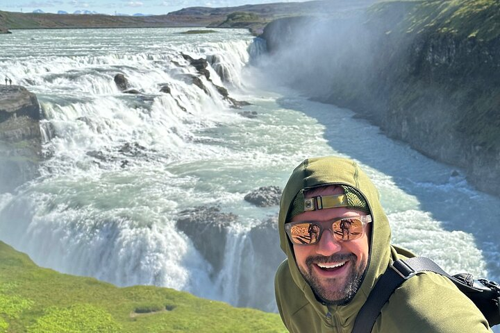 Private Golden Circle tour in a premium class car. - Photo 1 of 14