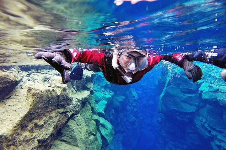 Drysuit Snorkeling in Silfra